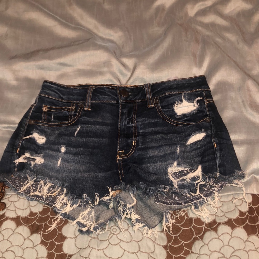 American Eagle blue shorts